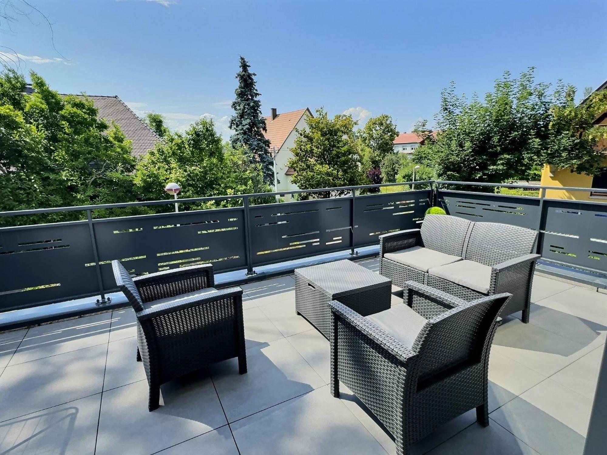 Appartement Alsace Neuf Garage, Parking Et Terrasse Колмар Екстериор снимка